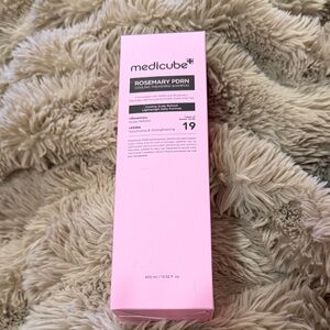 Medicube Rosemary PDRN Shampoo